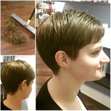 You can create very different pixie lovely styles, depending on occasion and your preferences from obvious gorgeous short hairdos to rebellious funky hairstyles. 25 Simple Easy Pixie Haircuts For Round Faces Short Hairstyles 2021 Hairstyles Weekly