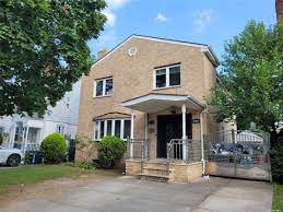 kew gardens hills houses apartments