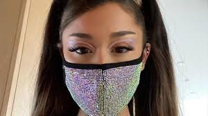 ariana grande owns mask fashion