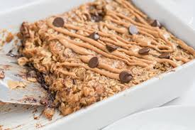 That's equivalent to 14 percent of how much fiber you should eat per day. Vegan Snickers Baked Oatmeal Healthygirl Kitchen