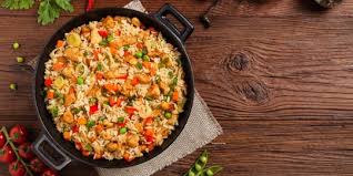 Masak hingga sayuran matang dan nasi berubah warna. 6 Cara Membuat Nasi Goreng Sederhana Mudah Dipraktikkan Merdeka Com