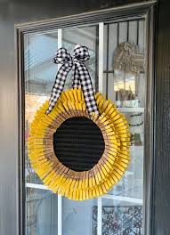 clothespin sunflower wreath diy easy