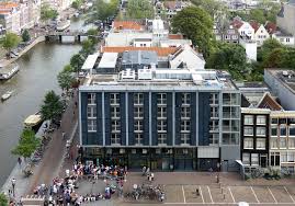 During world war ii, anne frank hid from nazi persecution with her family and four other people in hidden rooms at the rear of the. Anne Frank Haus Offnungszeiten 2021 Hallo Amsterdam