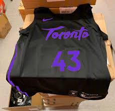Both the warriors and raptors will wear traditional, basic jerseys — white (with red accents) for toronto as the home team, and blue (with gold accents) for visiting golden state. Rumour 2019 20 Toronto Raptors City Edition Jerseys Leaked Drake Inspired Black And Gold Raptors Hq
