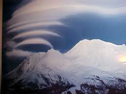 Lenticular Clouds at Mt Shasta | Lenticular clouds, Sky and clouds, Sky  pictures