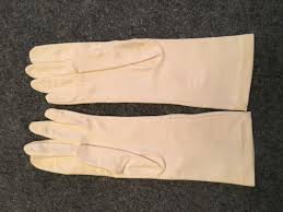 1960s Off White Evening Gloves By Isotoner For Hands