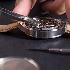 watch battery replacement services at