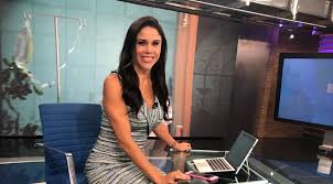 Periodista mexicana, conductora del noticiero a las 3 por canal 4 y paola rojas en formula, 104.1 fm 17 hrs. Paola Rojas Pide Vamonos Respetando