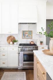 is a white kitchen out of style