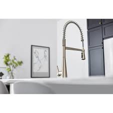 Moen faucet styles guide with top pick's of best moen kitchen faucets in each category. Moen 5925bls Black Stainless Steel Sleek 1 5 Gpm Single Hole Pre Rinse Pull Down Kitchen Faucet With Escutcheon Faucet Com