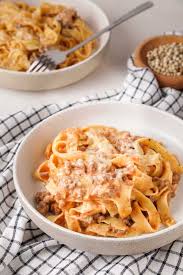 easy crock pot ground beef and noodles