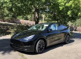 As tesla is producing the cars in batches, and in general is doing whatever can to produce and sell as many model 3 as possible, it's reasonable that the choices need to be reduced. Black White Tesla Model Y Teslamodely