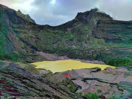 Gunung kelud merupakan salah satu gunung berapi di jawa timur. Gunung Kelud Tiket 5 Aktivitas Seru Agustus 2021 Travelspromo