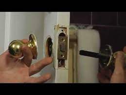 how to install a doorknob you