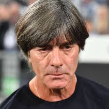 Seven years ago, joachim löw and jürgen klinsmann were key actors at the 2006 fifa world cup that fans in germany, in almost shakespearean fashion, have dubbed a summer's fairy tale. Dfb Hammer Fussball Bundestrainer Jogi Low Kundigt Rucktritt An Fussball