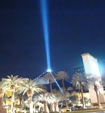the luxor hotel in las vegas by night