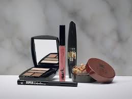 avon introduces stand4her beauty kit