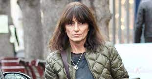 Davina mccall's estranged husband matthew robertson has bought a new £975,000 house in frant, east sussex. Davina Mccall Warns Parents After Daughter Tilly 16 Is Sent Rude Images