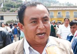 El presidente del gobierno regional de Cajamarca, Gregorio Santos instó esta tarde a “sacar” al presidente de la República, Ollanta Humala de su cargo. - 17982_370x0