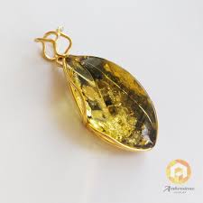 green amber pendant