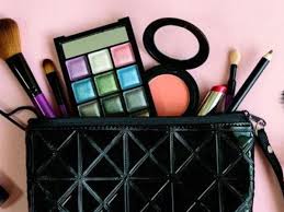 makeup essentials 5 items that you
