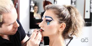 7 signs you should take makeup cles