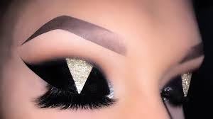 y arabic black gold cat eye makeup