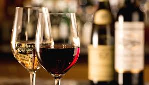 Resultado de imagem para 8 motivos para beber vinho: de proteÃ§Ã£o cardiovascular ao aumento da libido