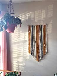 Easy Diy Yarn Wall Hanging