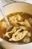 What is wonton soup made of?