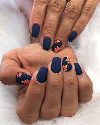 If you don't want your nails look too attractive and outstanding, then the blue besides, the blue color is also being a safe choice for women. 35 Chic And Elegant Dark Blue Nails Designs Nail Art Designs 2020