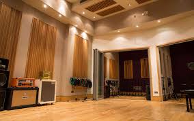 Most home studio owners would rather spend their money on studio monitors, plugins, microphones and instruments than spend it on soundproofing and studio acoustic treatments. Kore Studios Recording Studio London Music Studio London