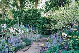 My Enchanting Cottage Garden How To