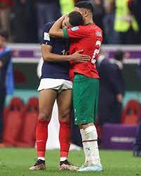 Mbappe and Hakimi hugging (Great Erection) : r/soccercirclejerk