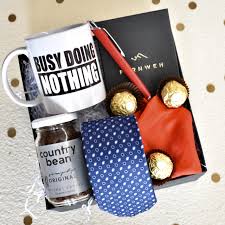 the best mens gift box her india