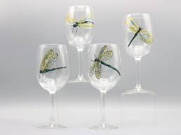 6 Creative Wine Glass Decorating Ideas