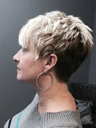 Messy blonde layered short hair. Chic Short Haircuts For Women Over 50