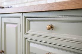 how to select cabinet s and pulls
