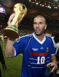 C'est la seconde fois que la france organise la coupe du monde après 1938. Football Retro Equipe De France Coupe Du Monde 1998 Zinedine Zidane World Football Best Football Players
