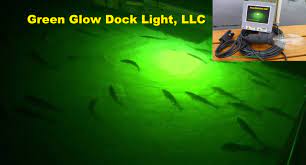 com green glow dock light