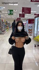Public boobs dropping at the mall