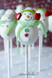 Easy, fast and delicious, these are sure to brighten your christmas table. 30 Best Christmas Cake Pops Easy Christmas Cake Pop Recipes
