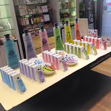 new look for crabtree evelyn ultra