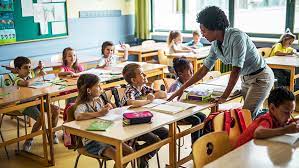 What Are the Duties of a Certified Substitute Teacher?