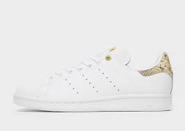 Discusses how to wear the classic men's sneaker, the adidas stan smith. Adidas Originals Stan Smith Damen Jd Sports