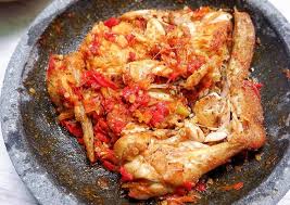 Ayam geprek adalah salah satu resep sambal yang banyak disukai. Resep Ayam Geprek Sambal Mantul Oleh Ai Rachman Cookpad