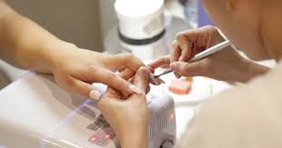 nail courses with certificates