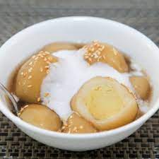 sticky rice in ginger syrup che