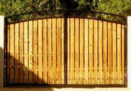 Iron Gate Design With Wooden Strips
