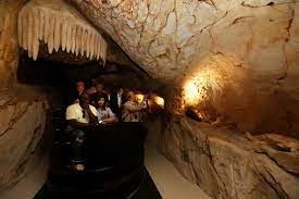 Comment visiter la réplique de la grotte Cosquer à Marseille ?